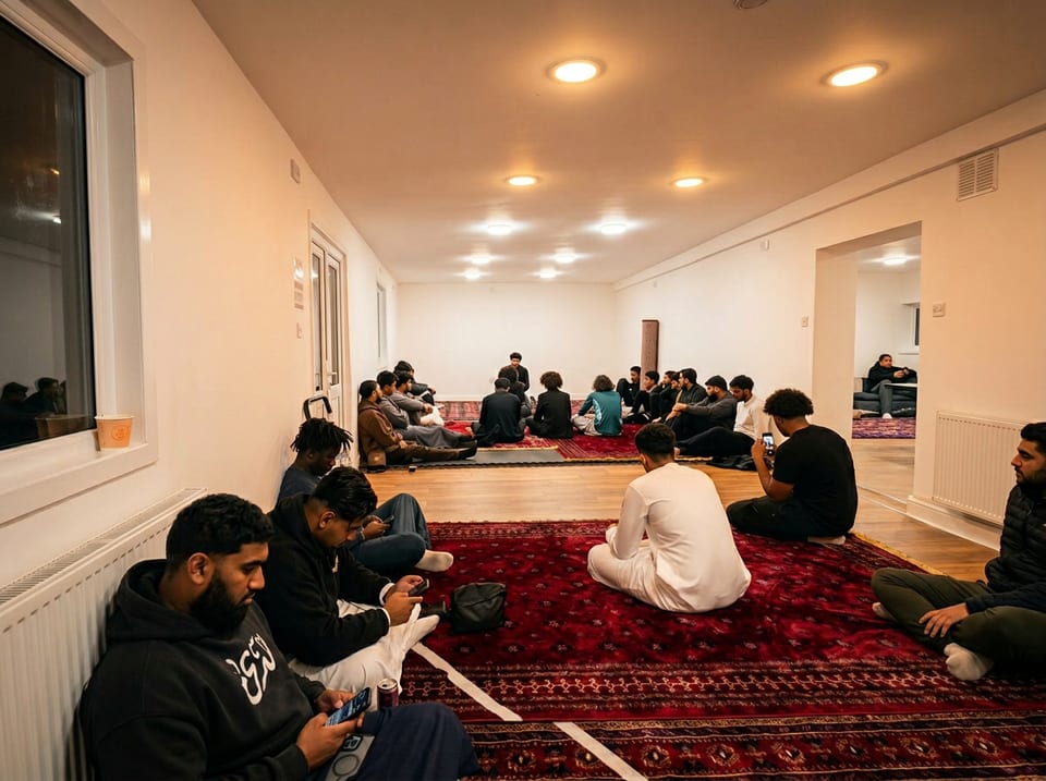 Halaqah gathering — wide view of the centre